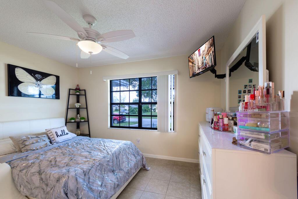 PORT ST LUCIE SECTION 9 - Residential