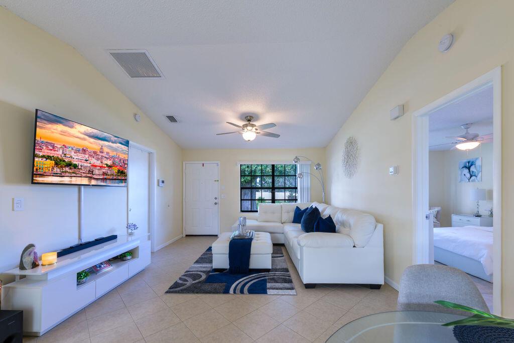 PORT ST LUCIE SECTION 9 - Residential