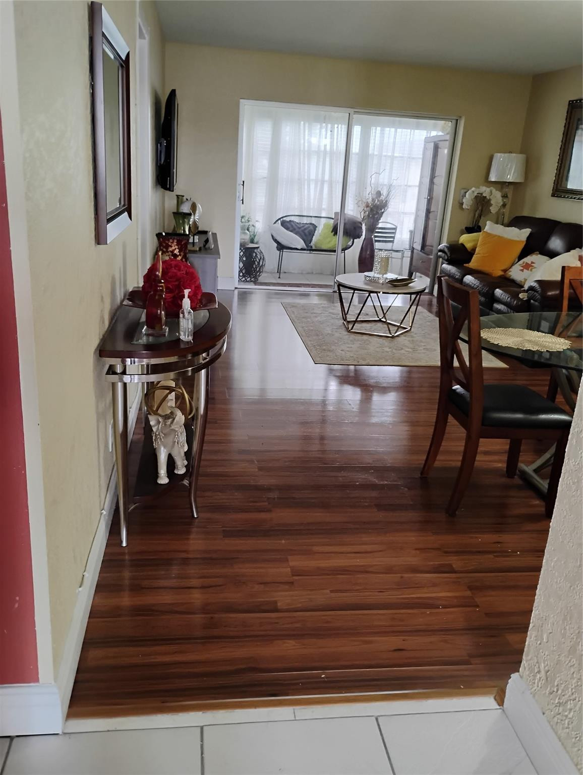 Lauderdale Oaks - Residential