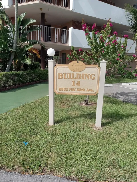 2951 NW 46th Ave Unit 409, Lauderdale Lakes, FL MLS: F10494352