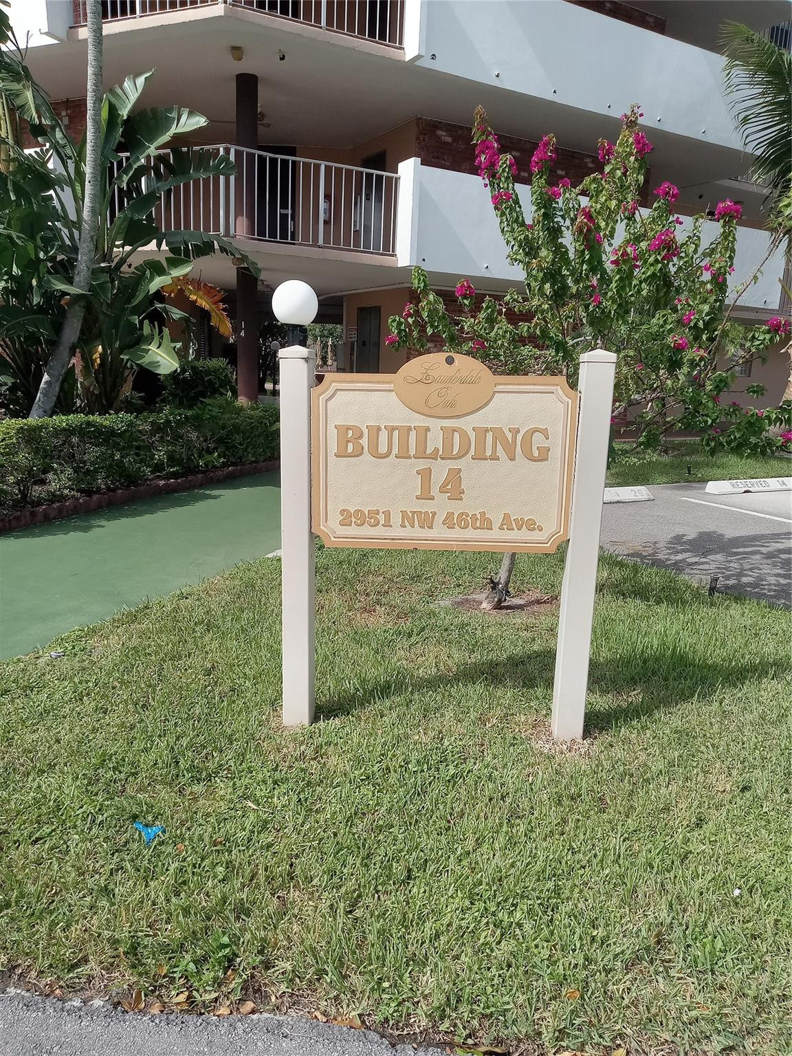 Lauderdale Oaks - Residential