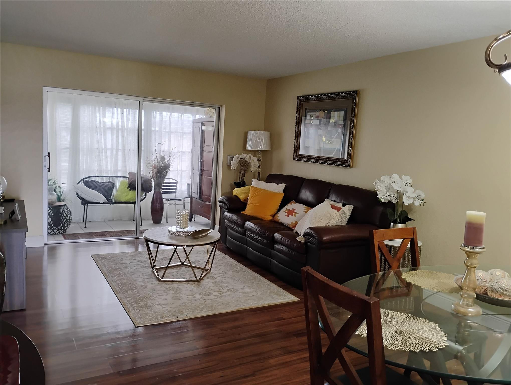 Lauderdale Oaks - Residential