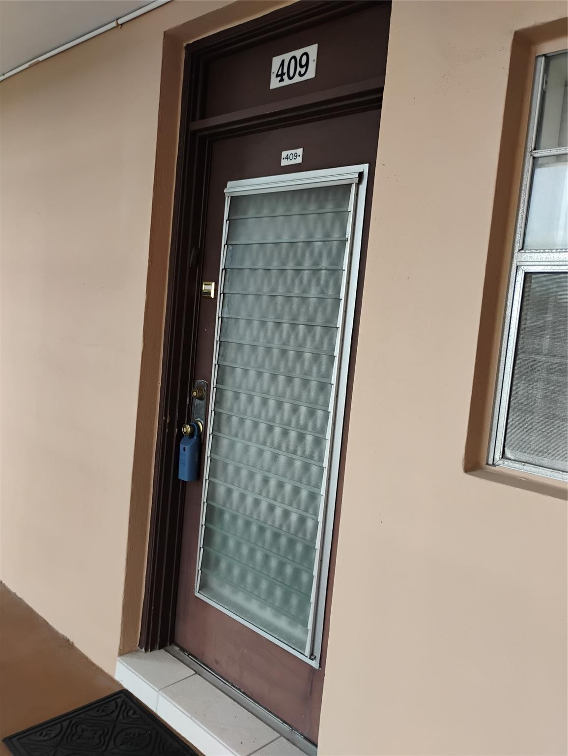 Lauderdale Oaks - Residential