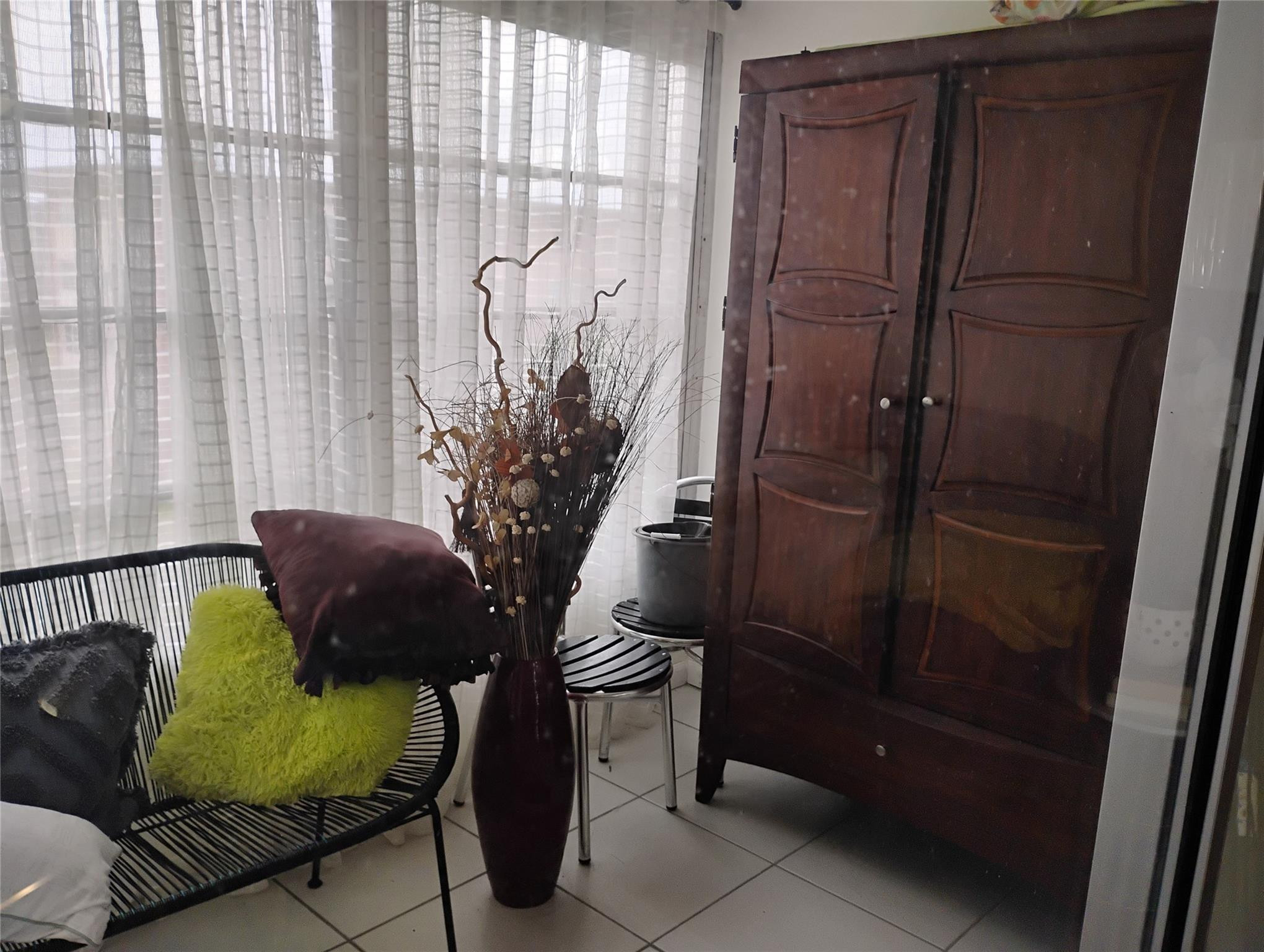 Lauderdale Oaks - Residential