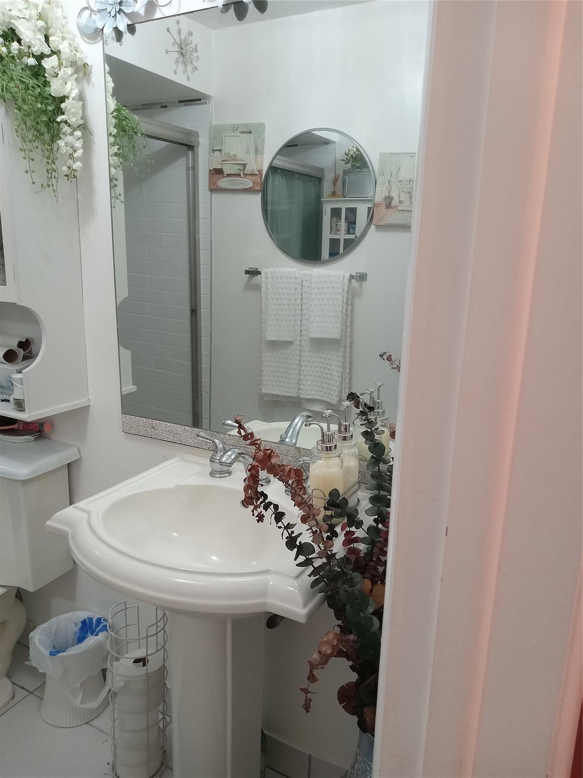 Lauderdale Oaks - Residential