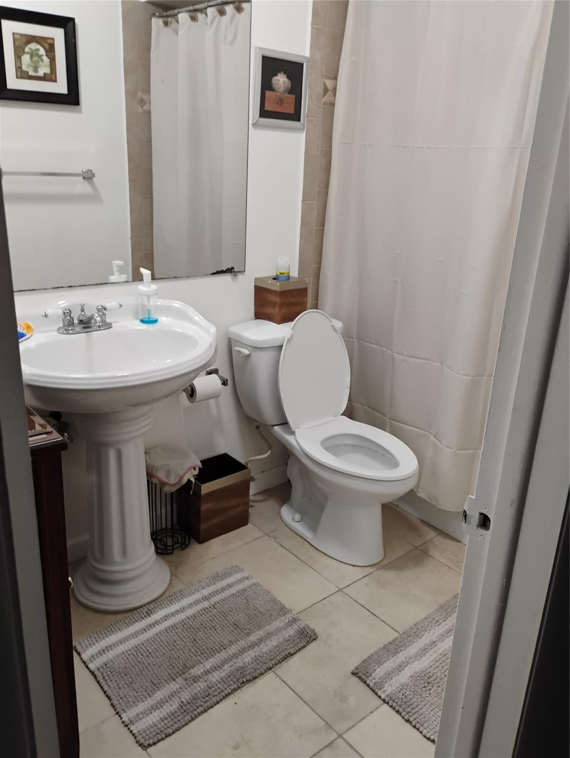 Lauderdale Oaks - Residential