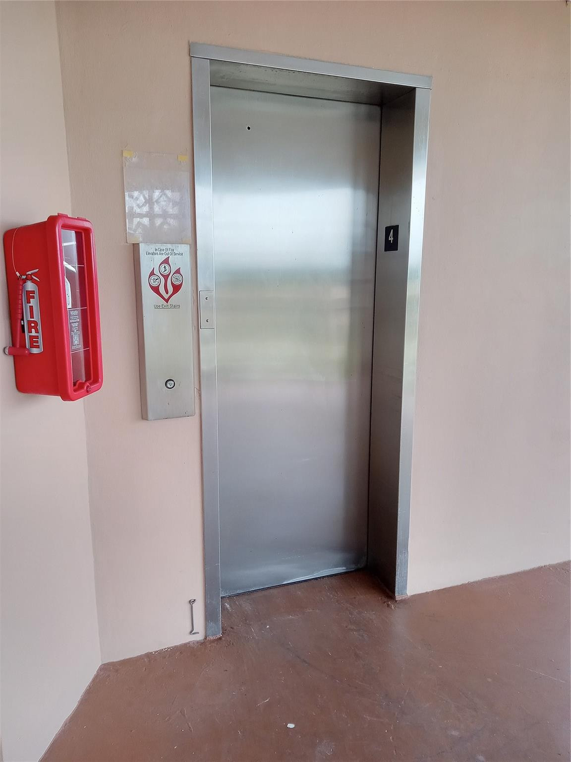 Lauderdale Oaks - Residential