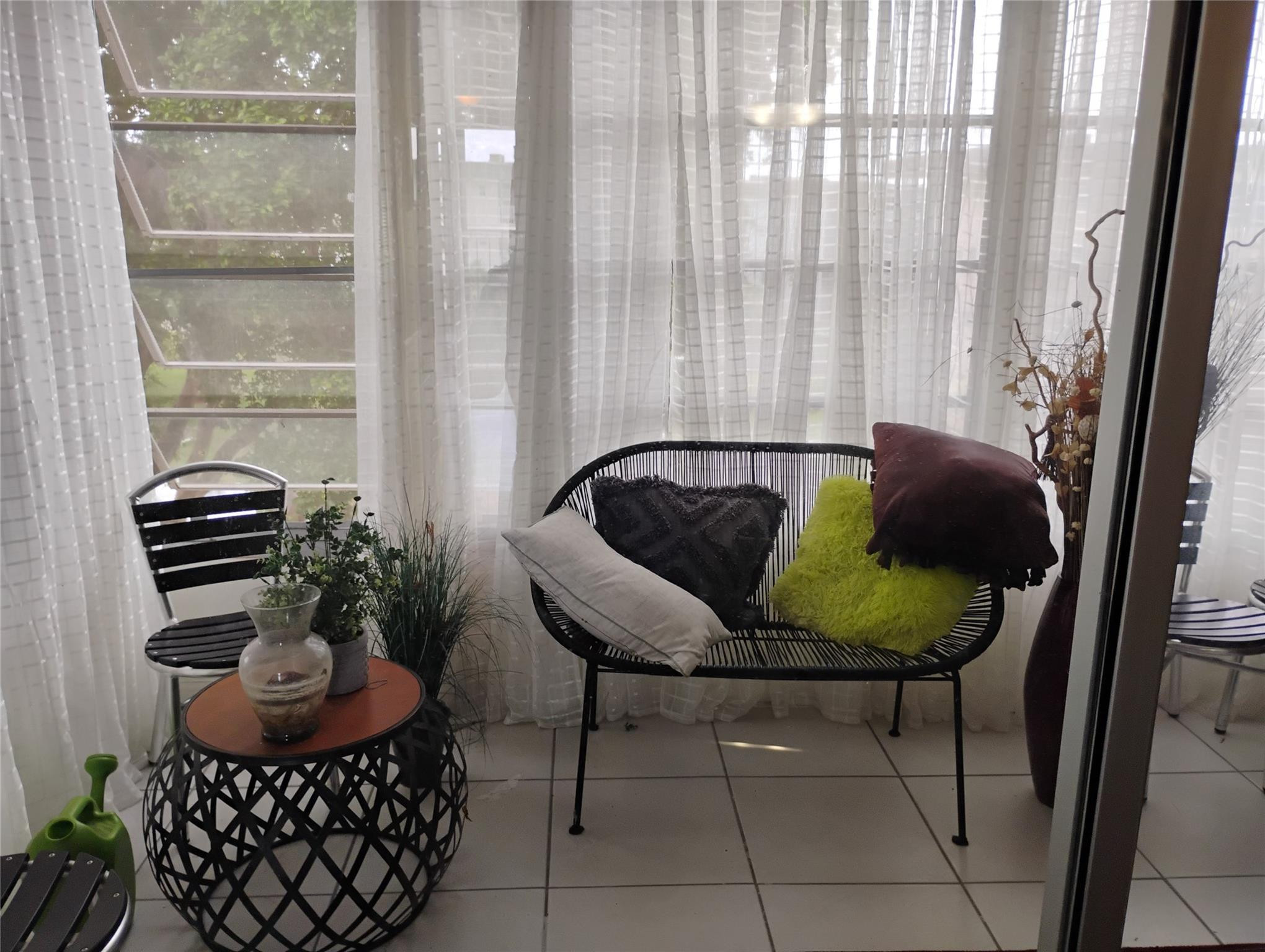 Lauderdale Oaks - Residential