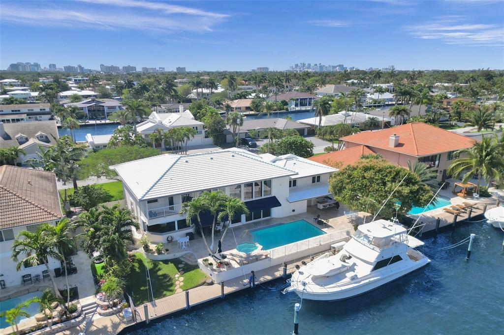 Photo of 2875 NE 25th Court, Fort Lauderdale, FL 33305 (MLS # B26077046)