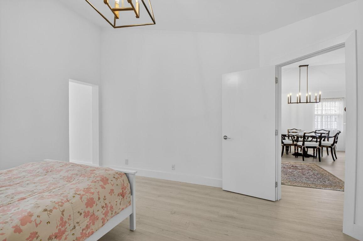 CARRIAGE HOUSES I CONDO - Residential Lease