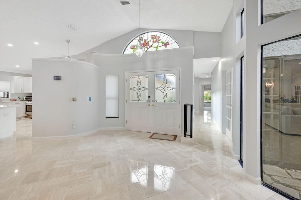 Photo of 22652 Esplanada Circle W, Boca Raton, FL 33433 (MLS # R11015947)