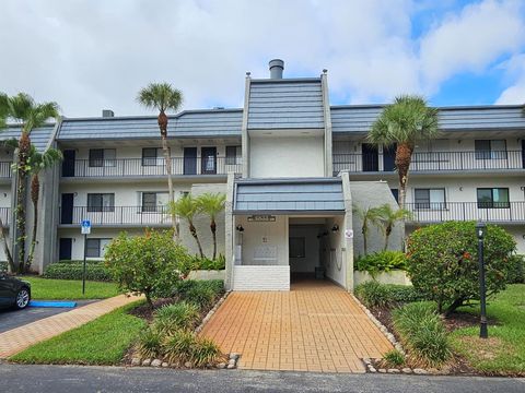 4833 Esedra Court 201 Lake Worth FL 33467