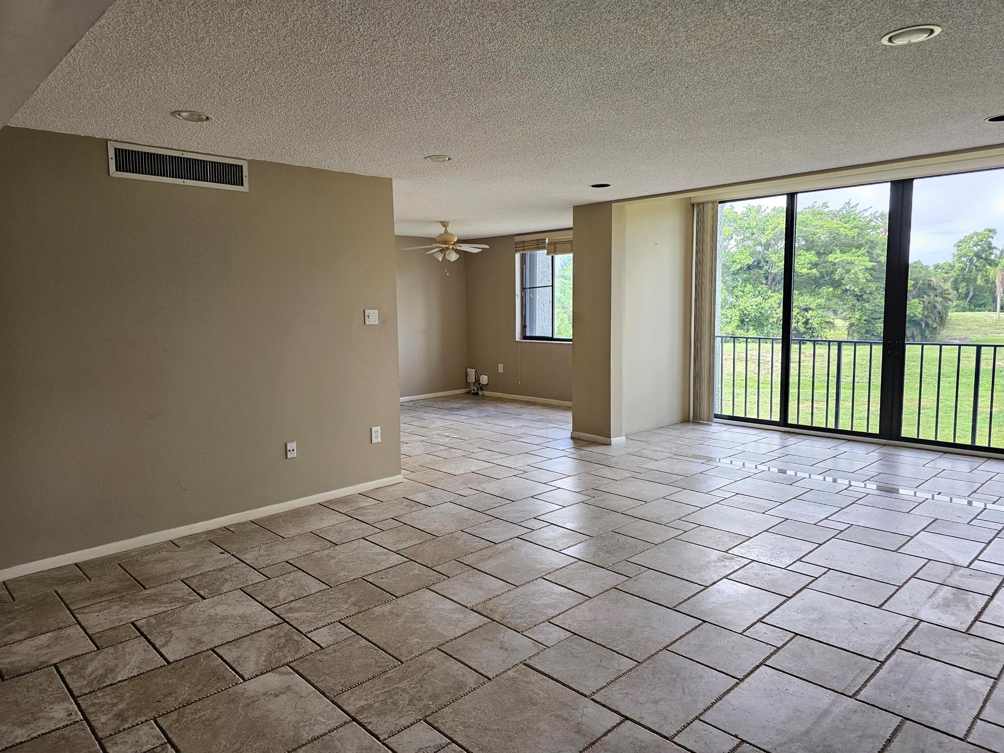 FOUNTAINS OF PALM BEACH (ESEDRA COURT) - Residential