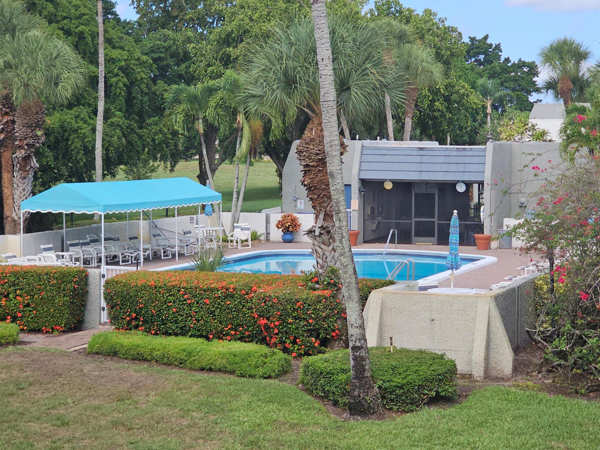 FOUNTAINS OF PALM BEACH (ESEDRA COURT) - Residential