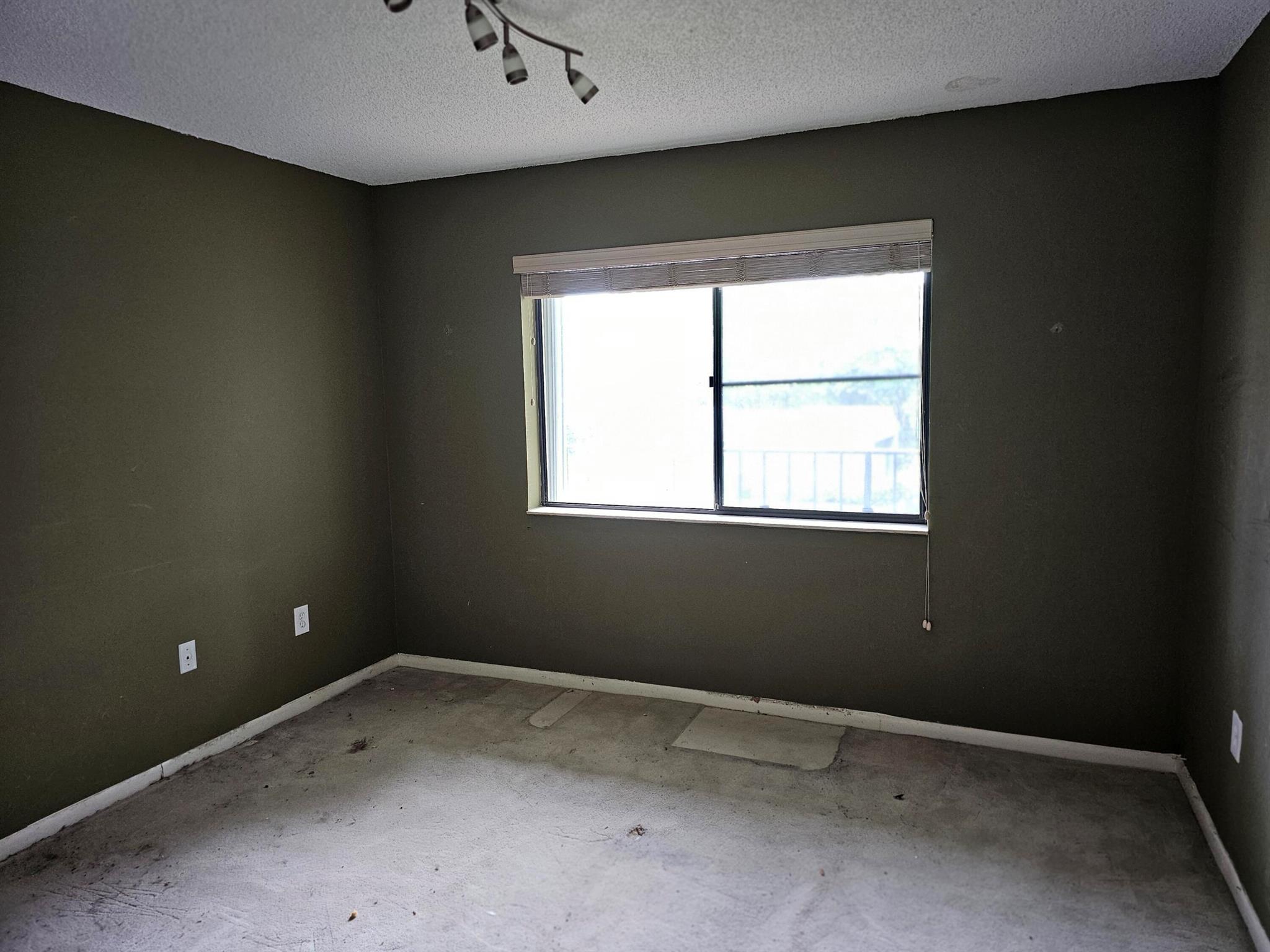 FOUNTAINS OF PALM BEACH (ESEDRA COURT) - Residential