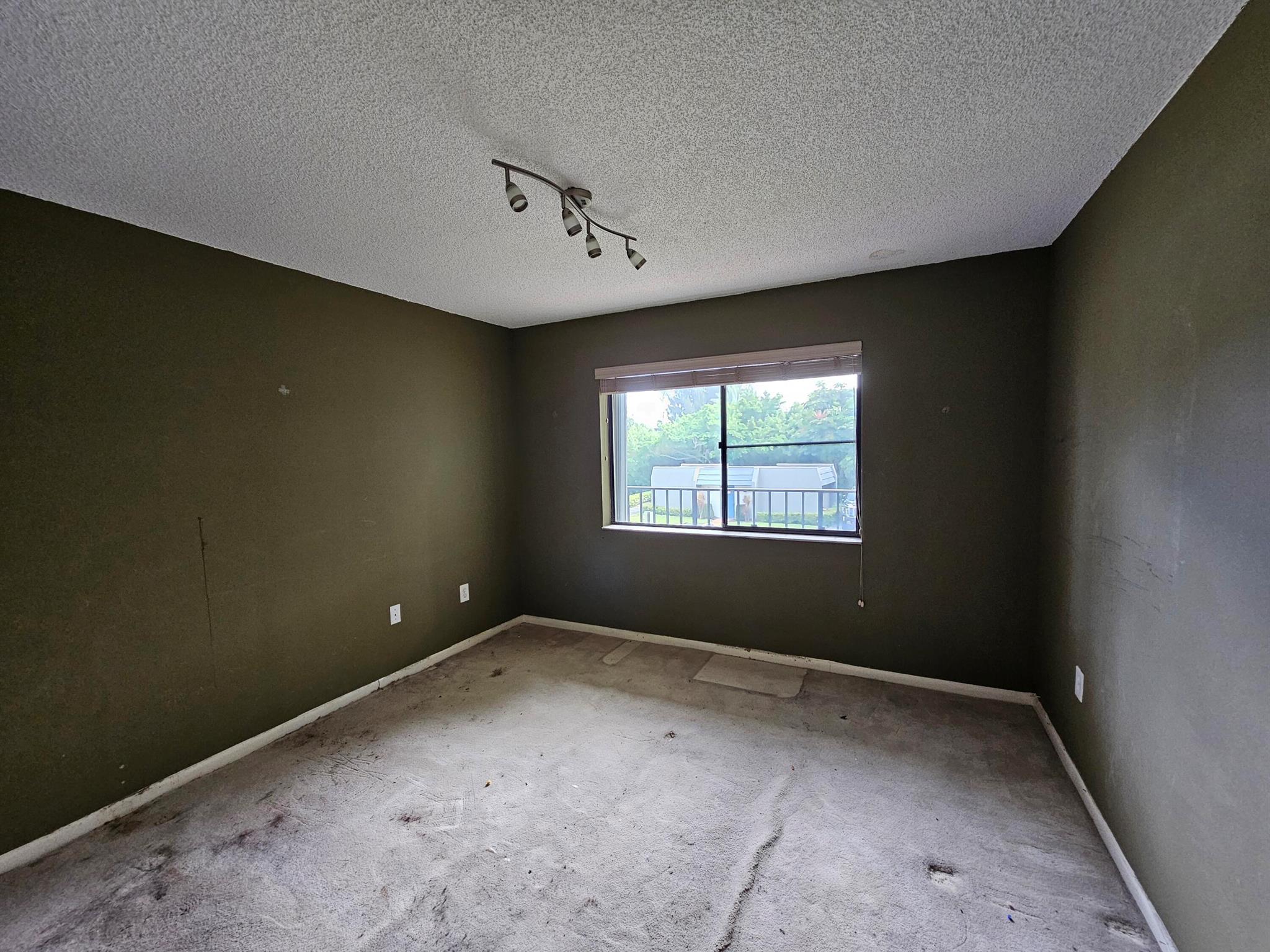 FOUNTAINS OF PALM BEACH (ESEDRA COURT) - Residential