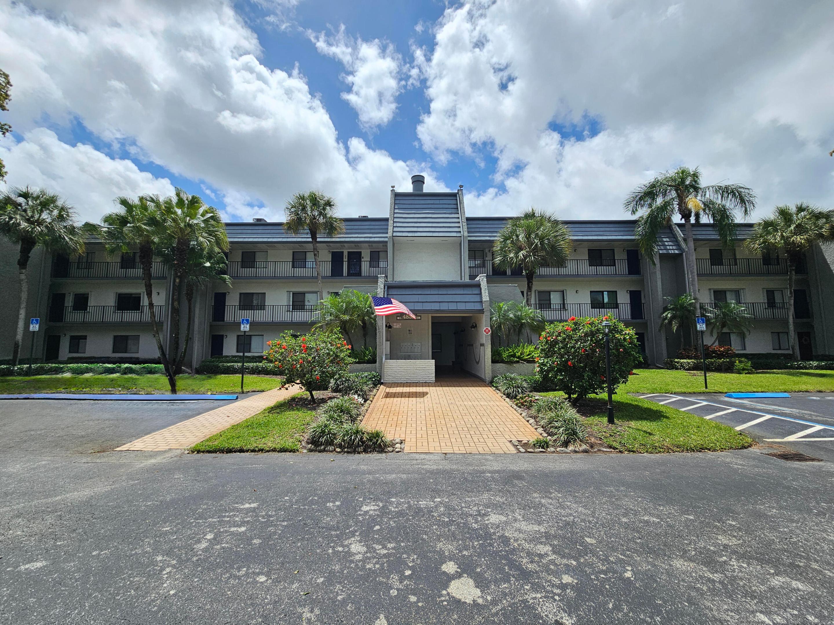 4833 Esedra Court 201