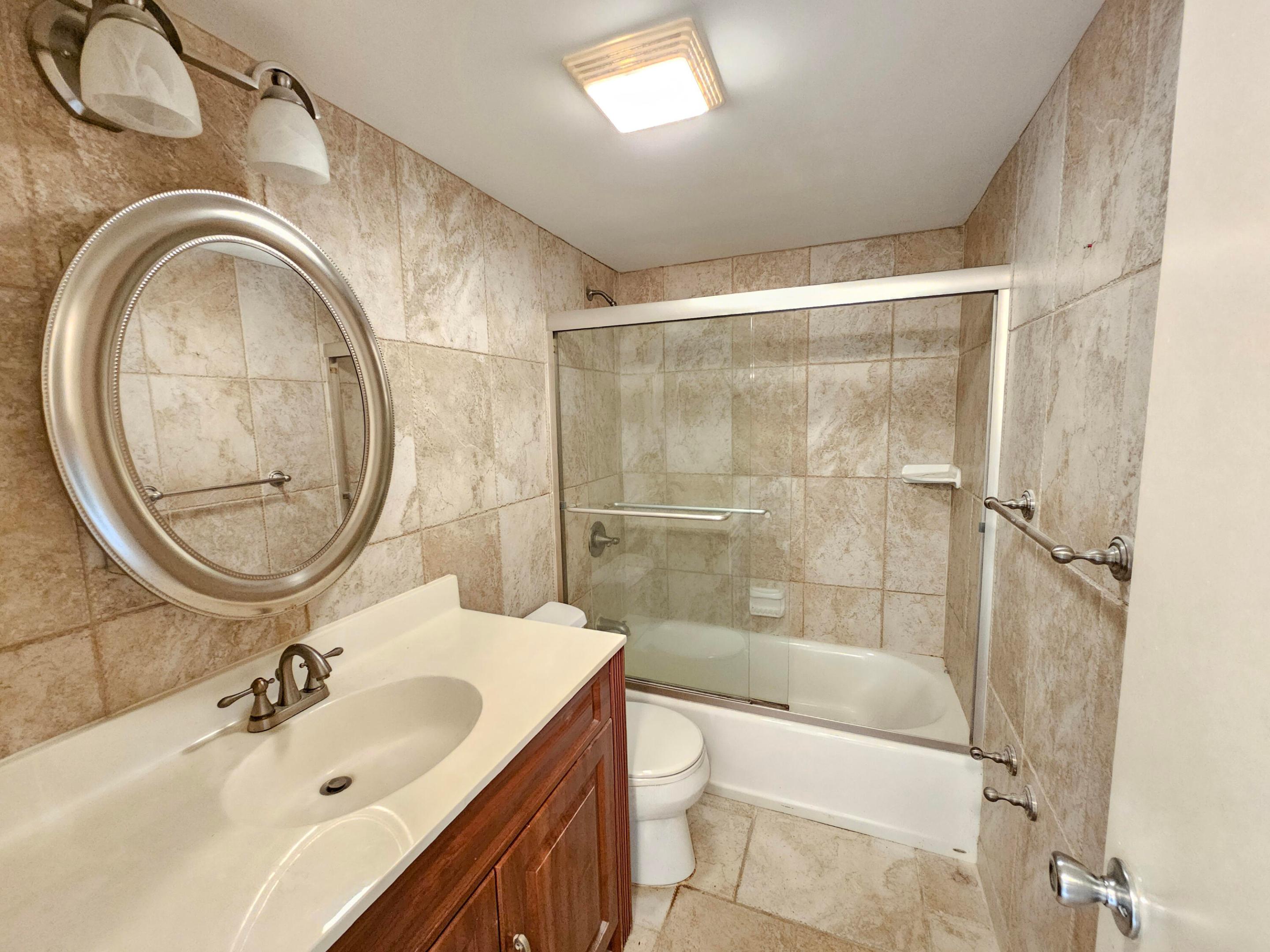 4833 Esedra Court 201