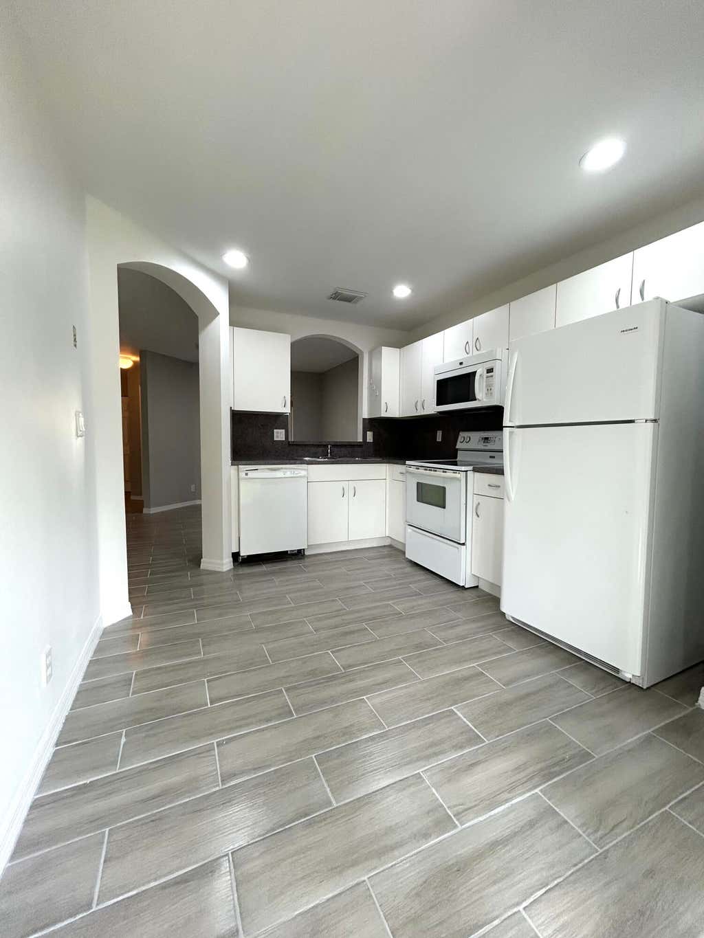 Photo of 1007 Arezzo Circle, Boynton Beach, FL 33436 (MLS # B26055924)