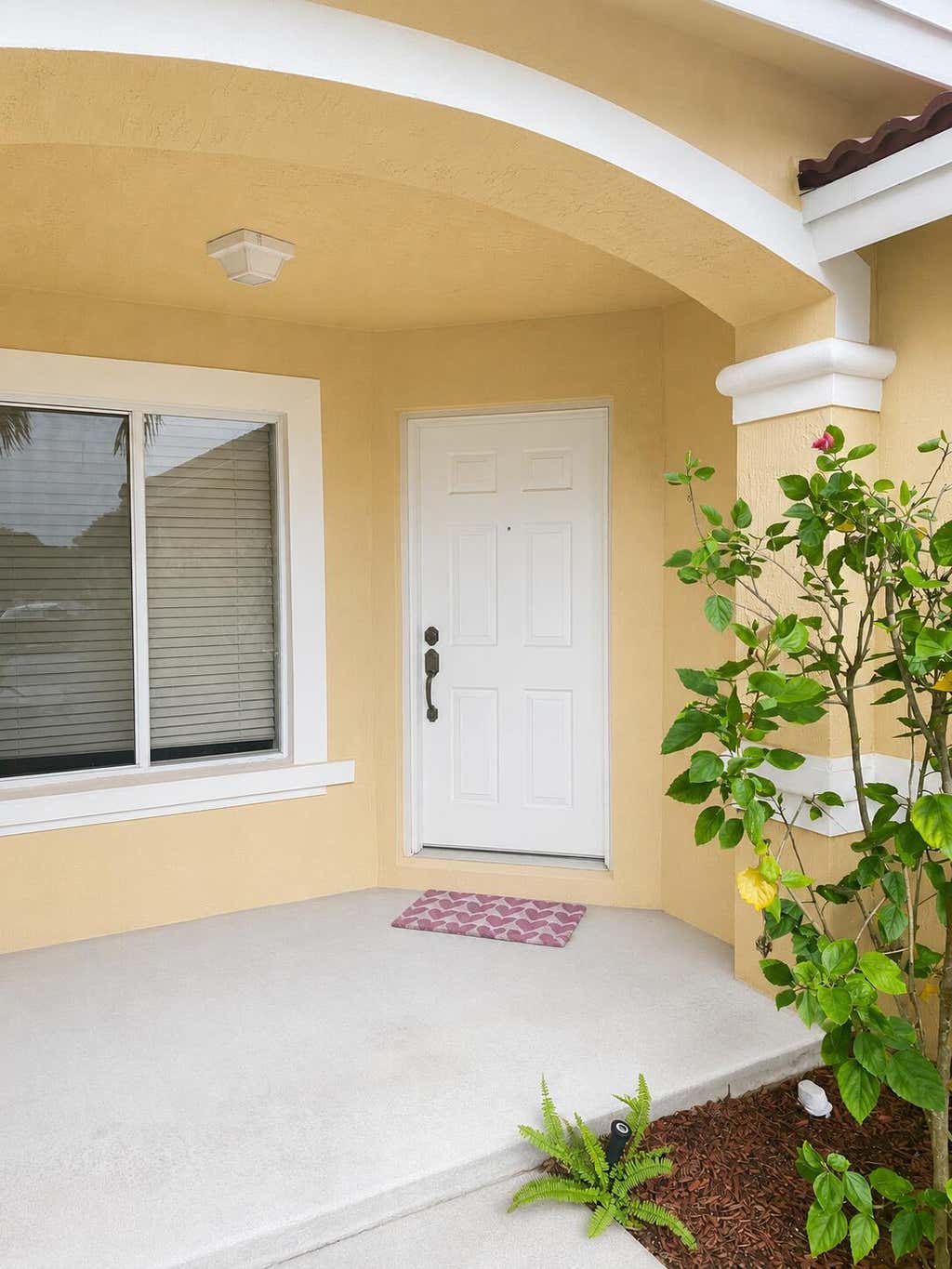 Photo of 1007 Arezzo Circle, Boynton Beach, FL 33436 (MLS # B26055924)