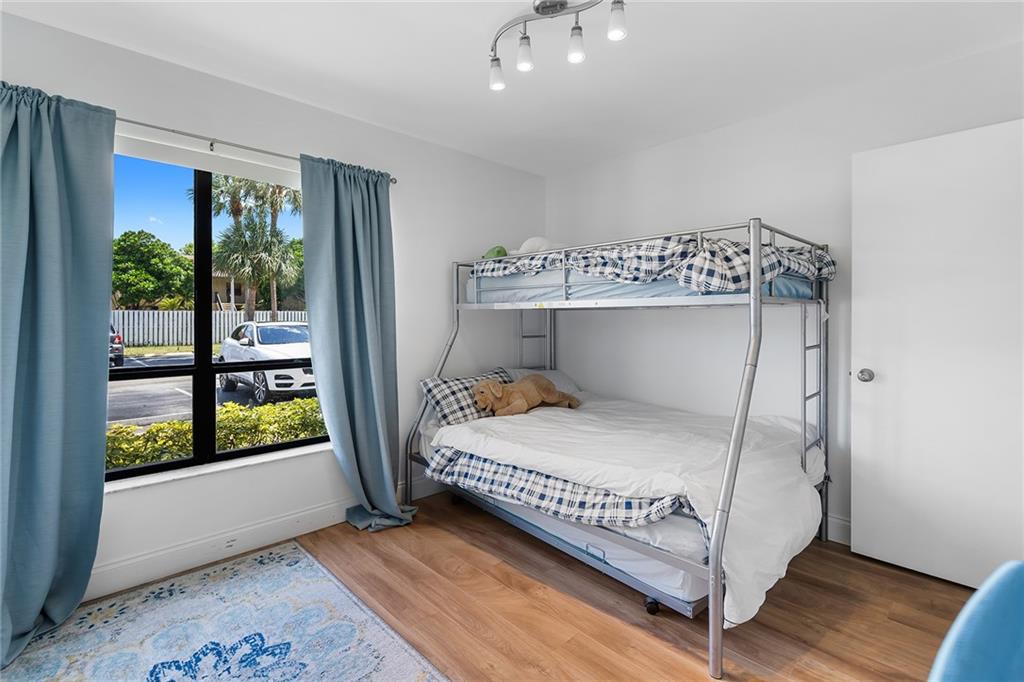 MEADOWRIDGE - Residential