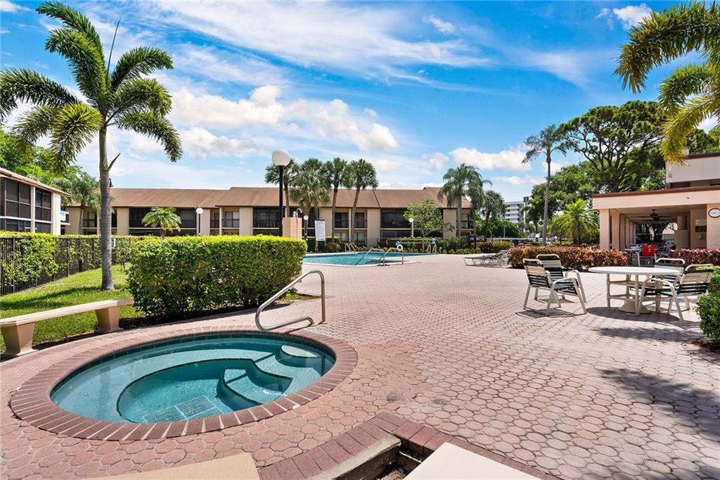 MEADOWRIDGE - Residential