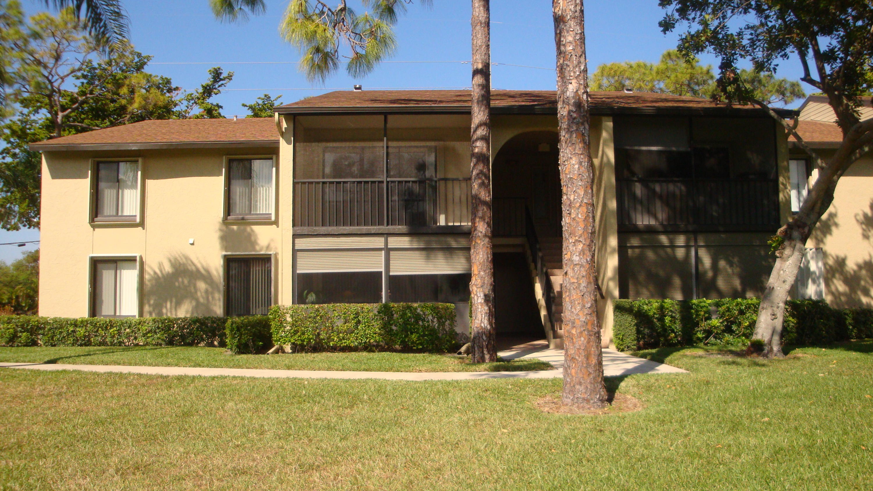 PINE RIDGE NORTH VILLAGE III  CONDO - Residential