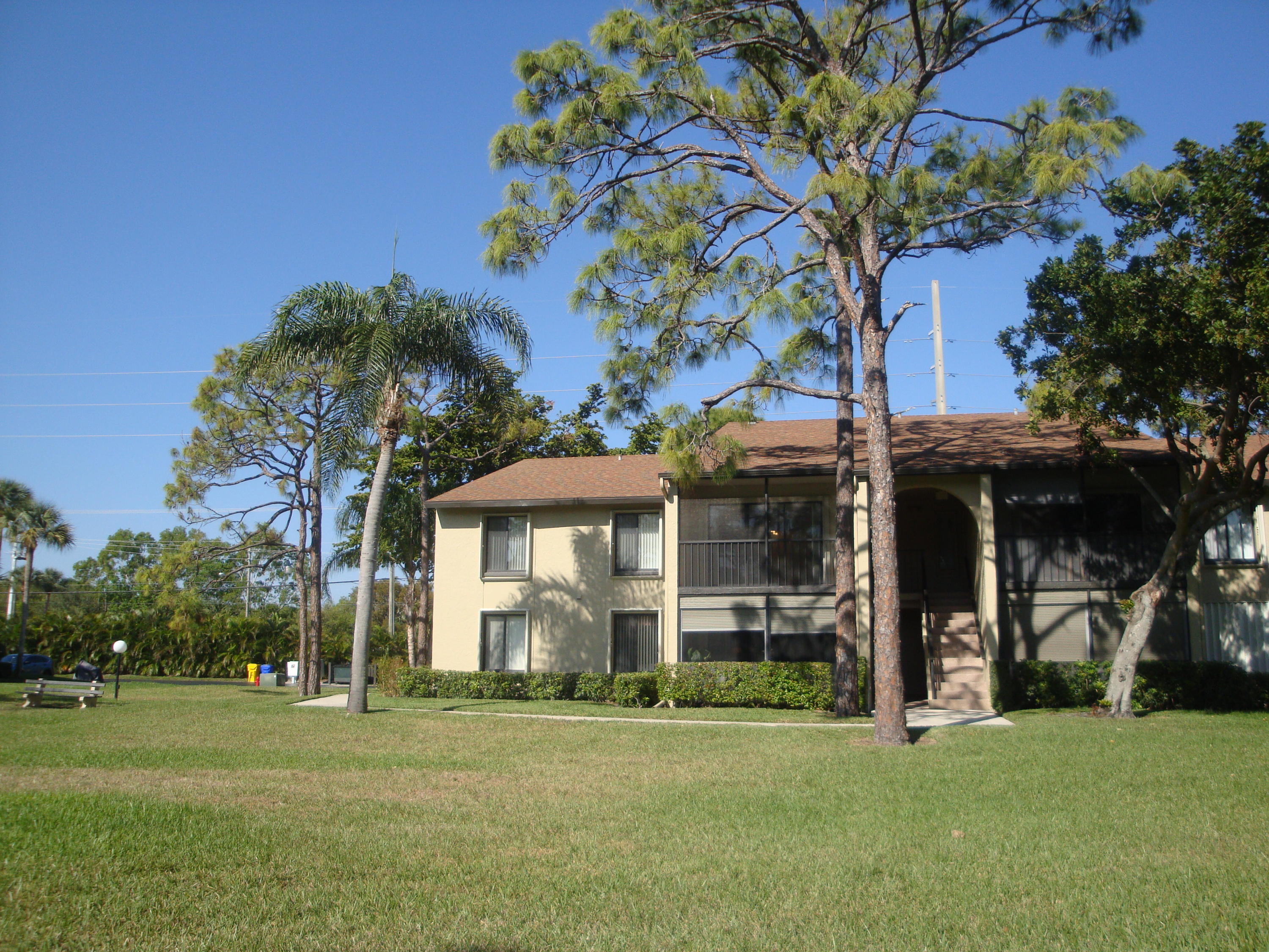 PINE RIDGE NORTH VILLAGE III  CONDO - Residential