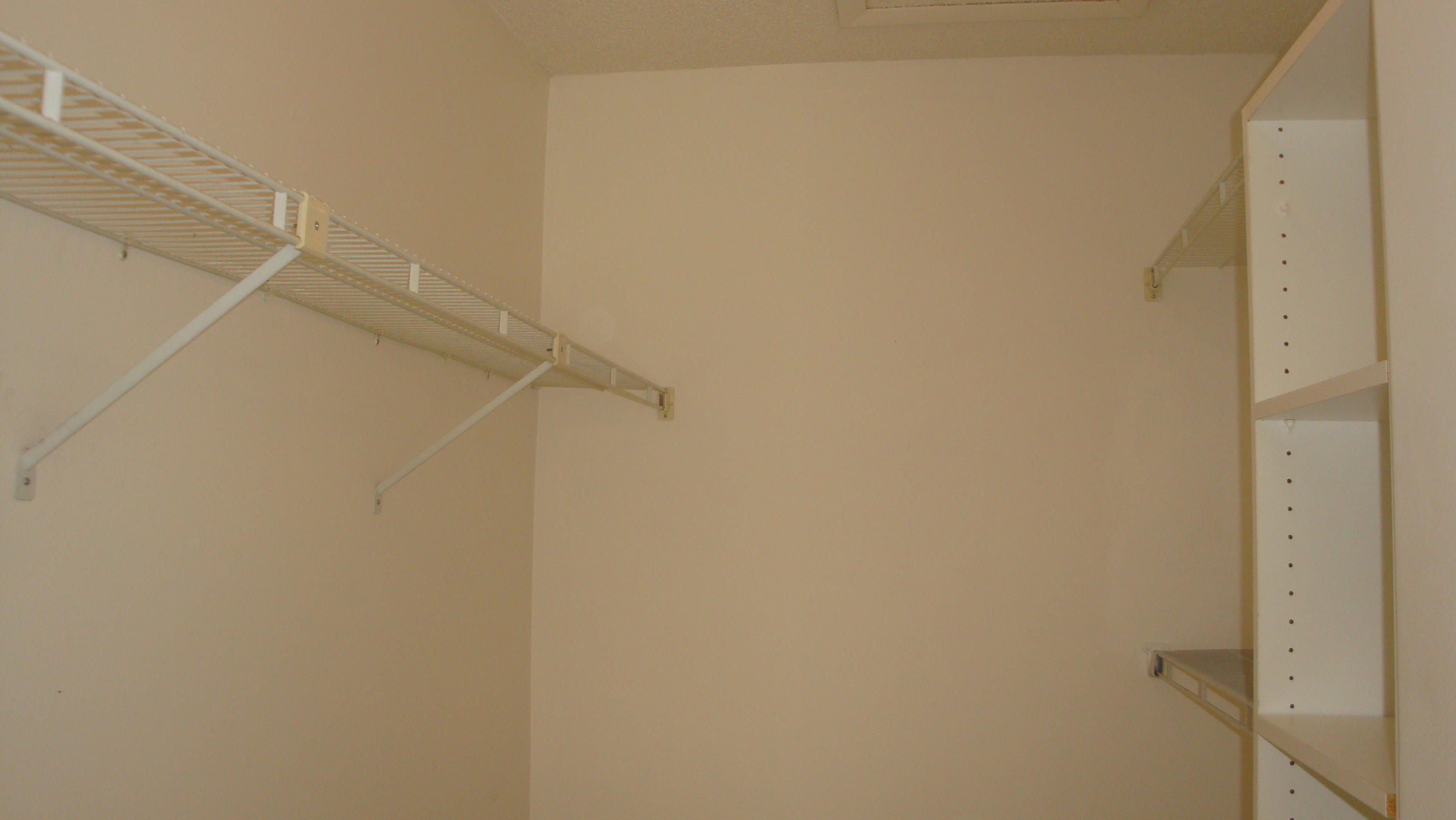 PINE RIDGE NORTH VILLAGE III  CONDO - Residential