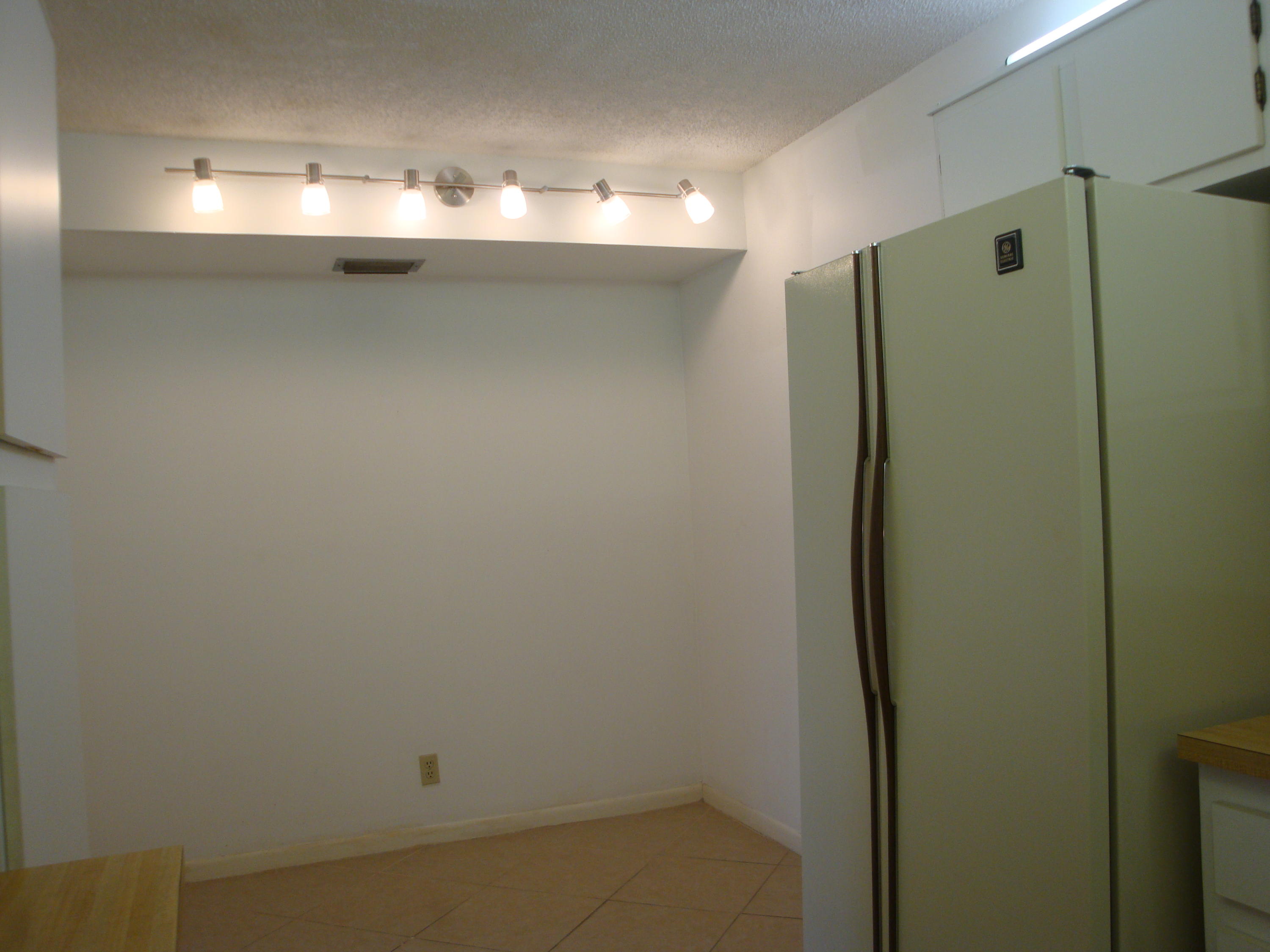 PINE RIDGE NORTH VILLAGE III  CONDO - Residential