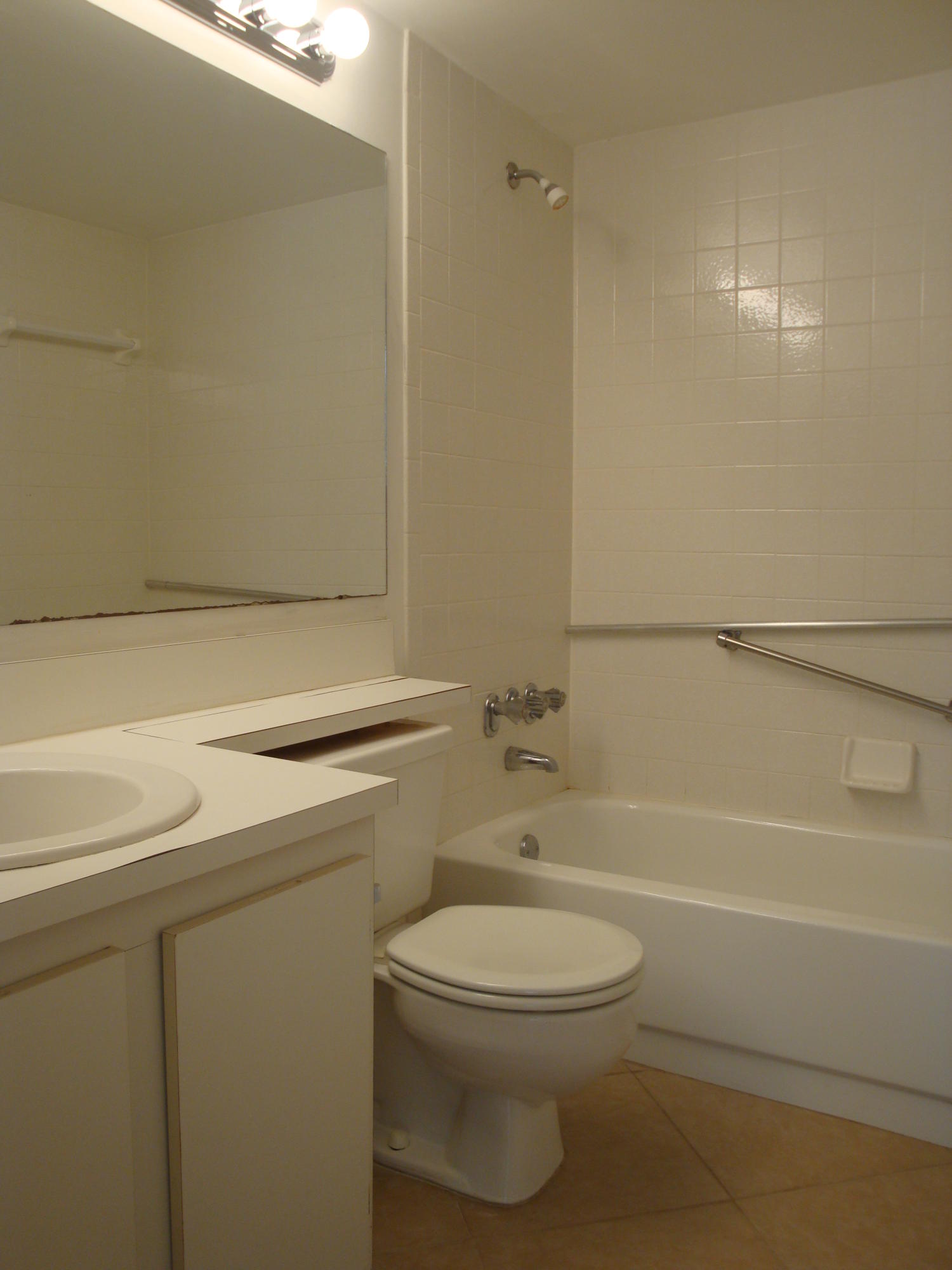 PINE RIDGE NORTH VILLAGE III  CONDO - Residential