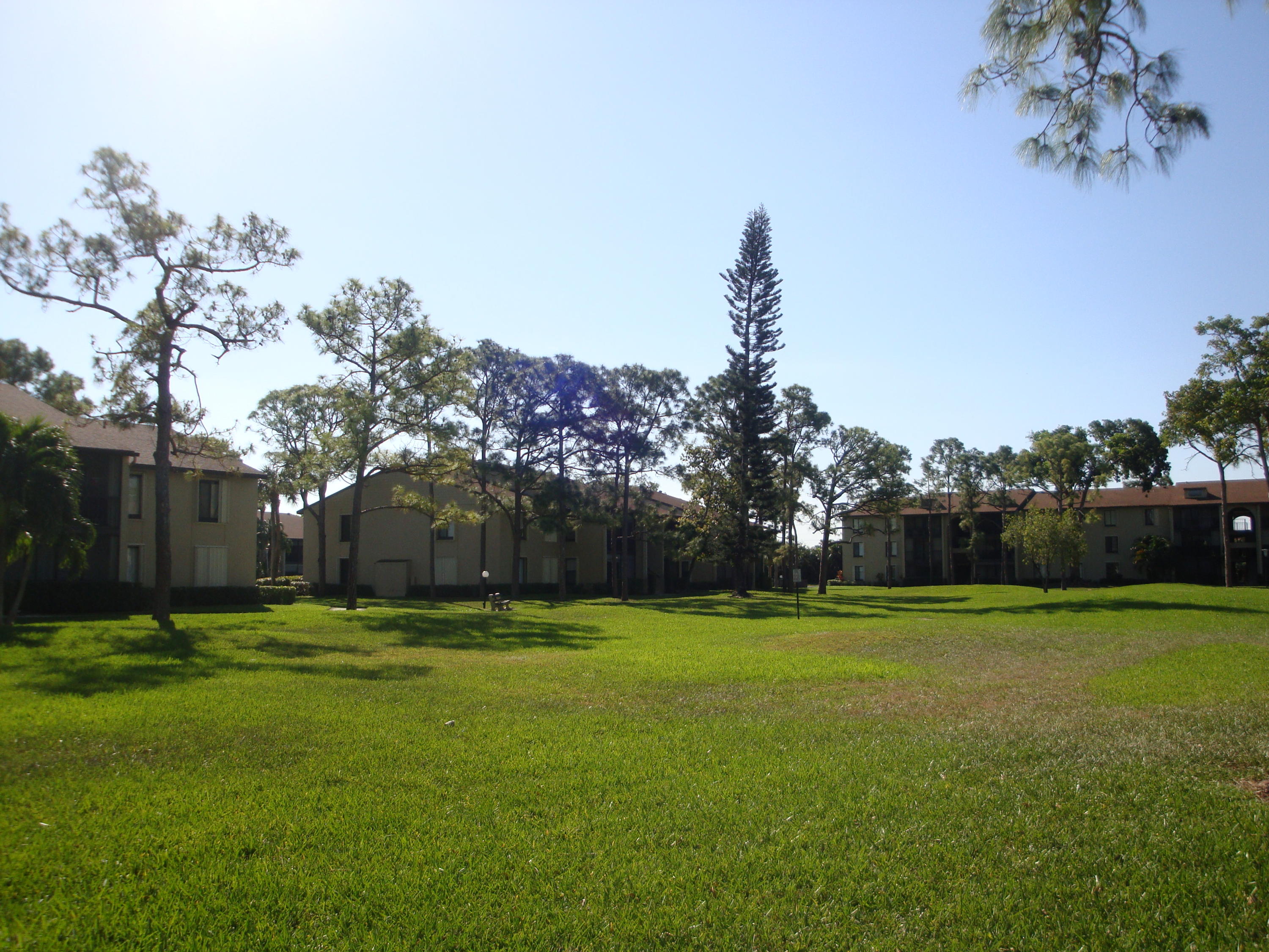 PINE RIDGE NORTH VILLAGE III  CONDO - Residential