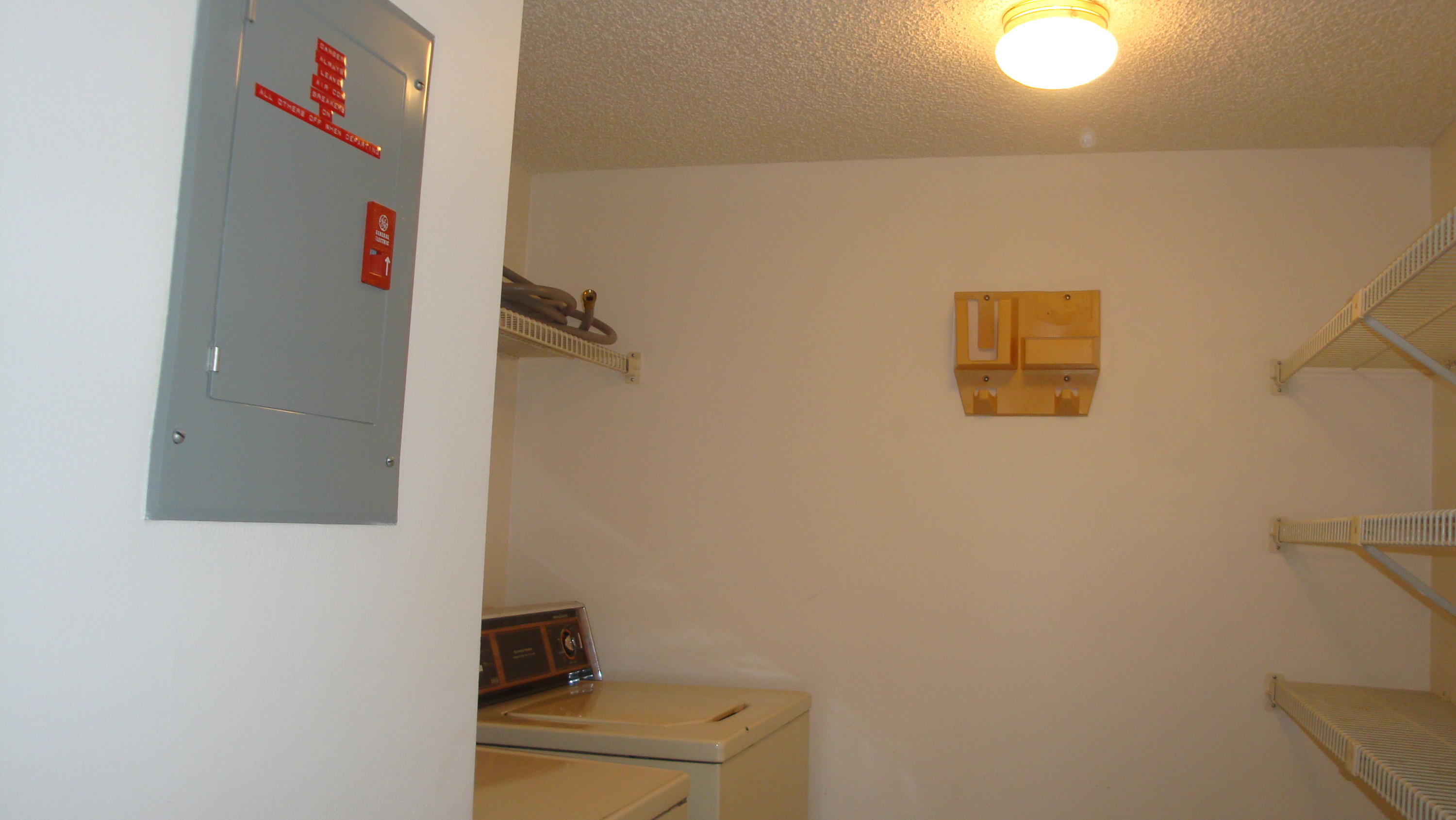 PINE RIDGE NORTH VILLAGE III  CONDO - Residential