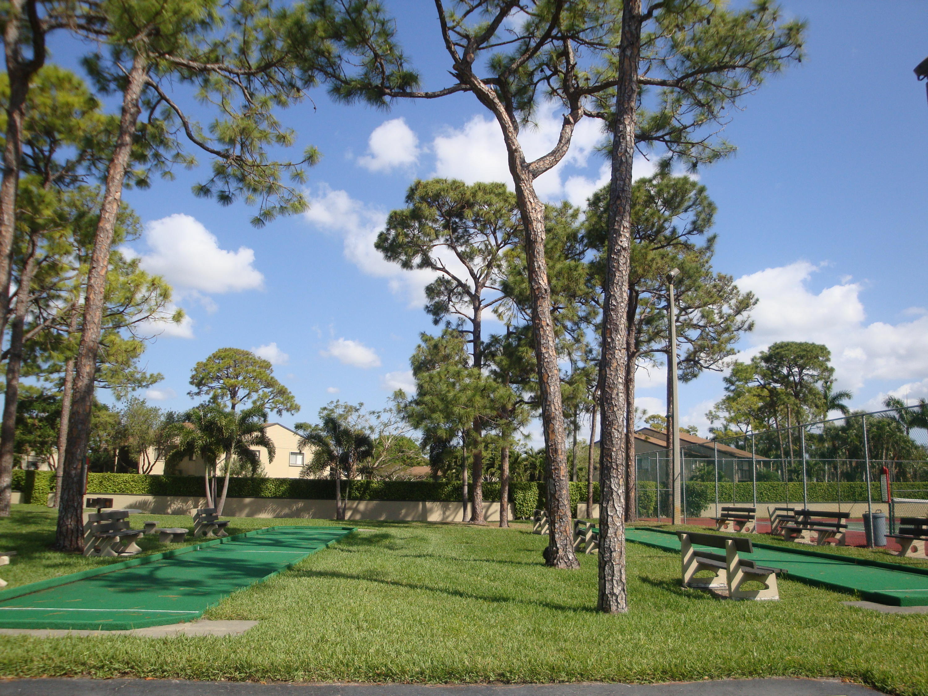 PINE RIDGE NORTH VILLAGE III  CONDO - Residential