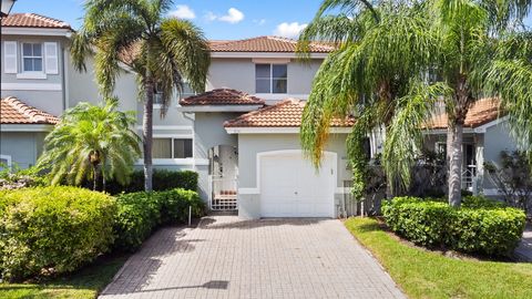 Photo of 931 Lemonwood Court, Hollywood, FL 33019 (MLS # B26023073)