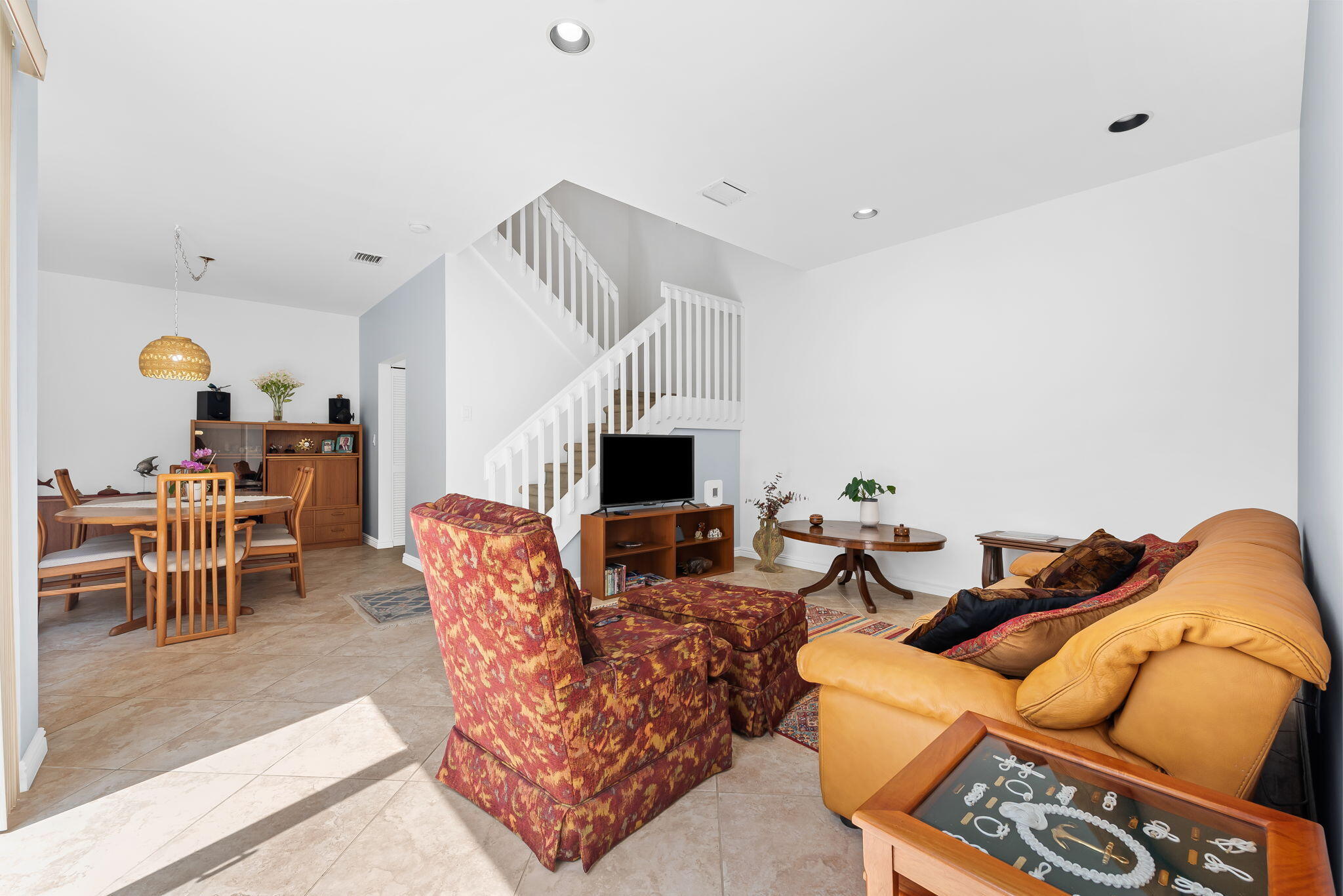 WEST LAKE VILLAGE - Residential