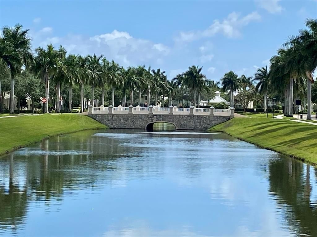 Photo of 1422 S Jeaga Drive, Jupiter, FL 33458 (MLS # R10792344)