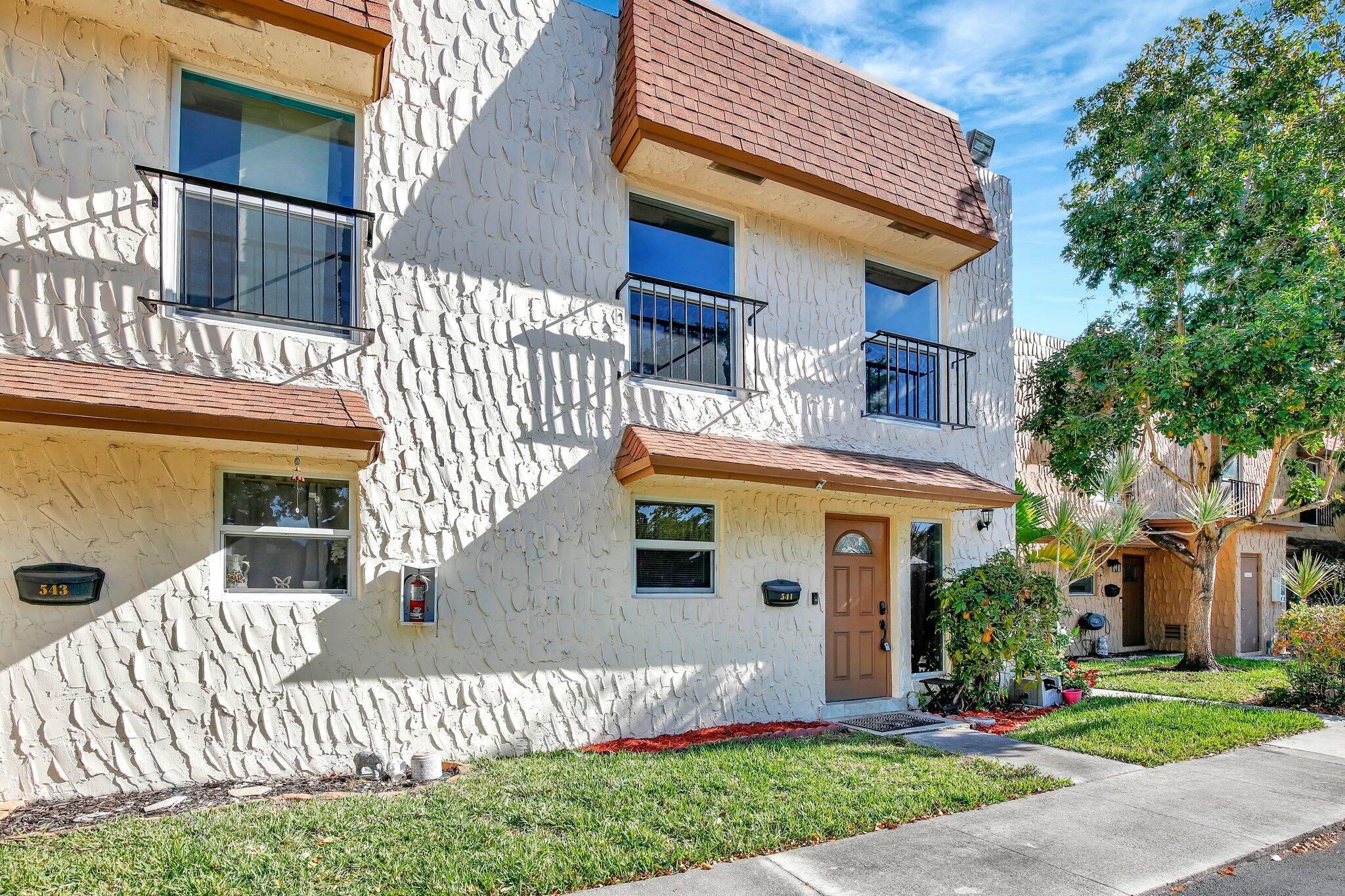 541 N Pine Island Road 22