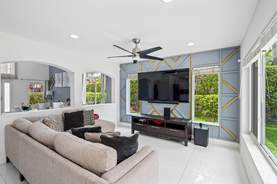 Wyndham Lakes North 158-2 - Residential