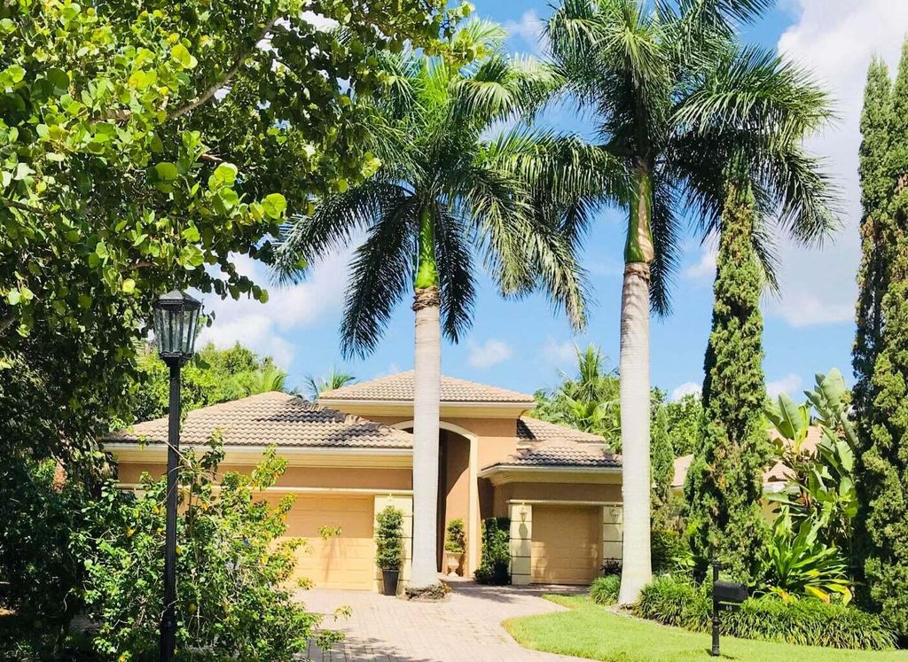 Photo of 60 Laguna Terrace, Palm Beach Gardens, FL 33418 (MLS # R11169357)