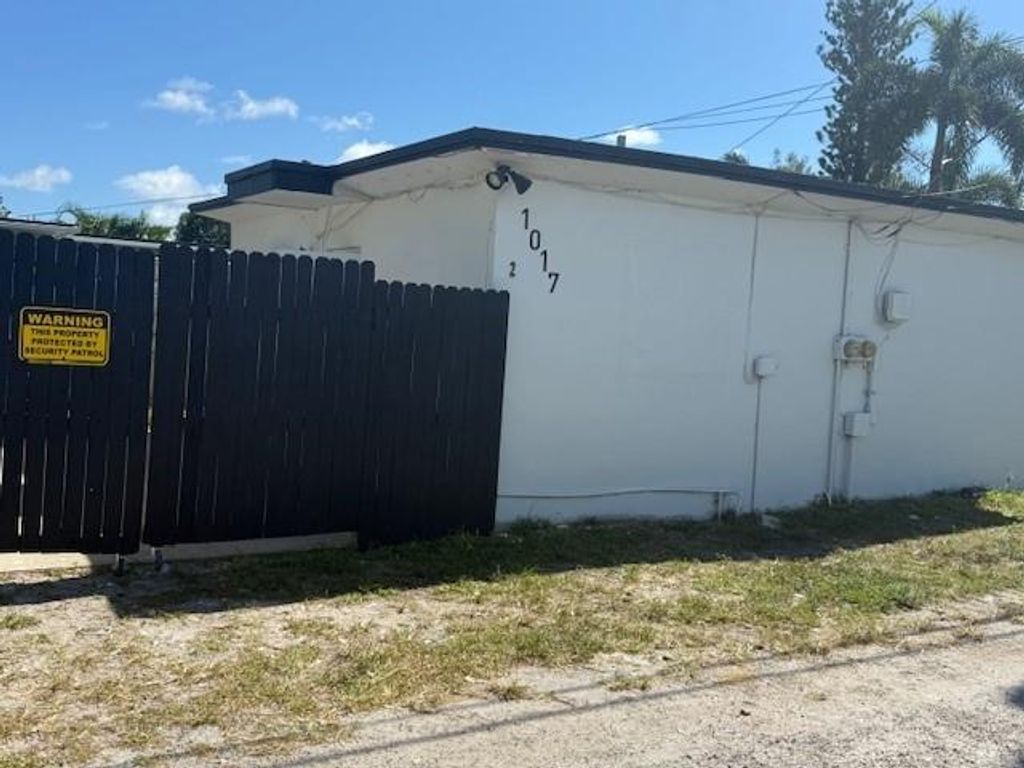 Photo of 1017 N E Street #2, Lake Worth Beach, FL 33460 (MLS # F10532558)
