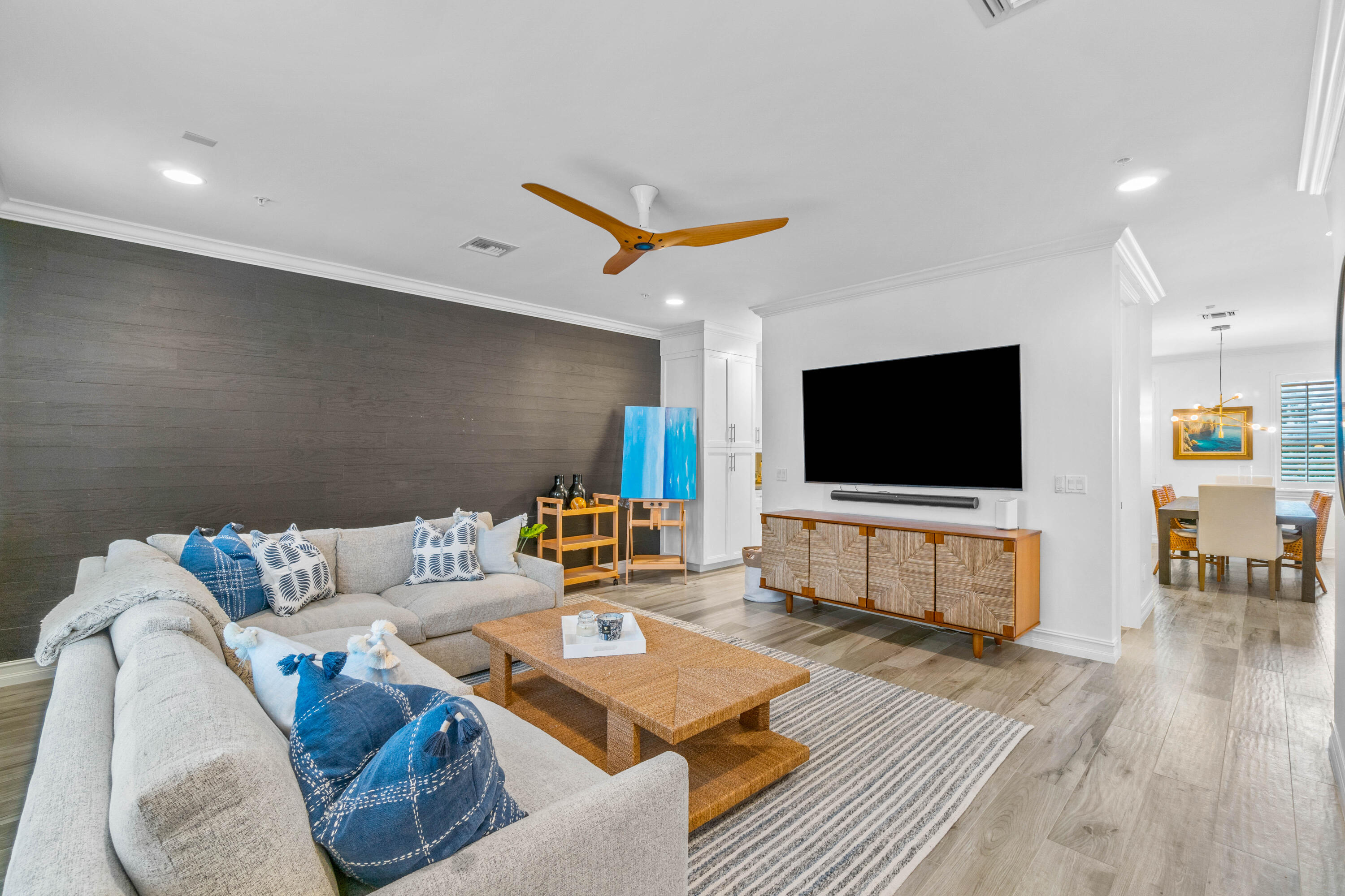 CANNERY ROW - Residential