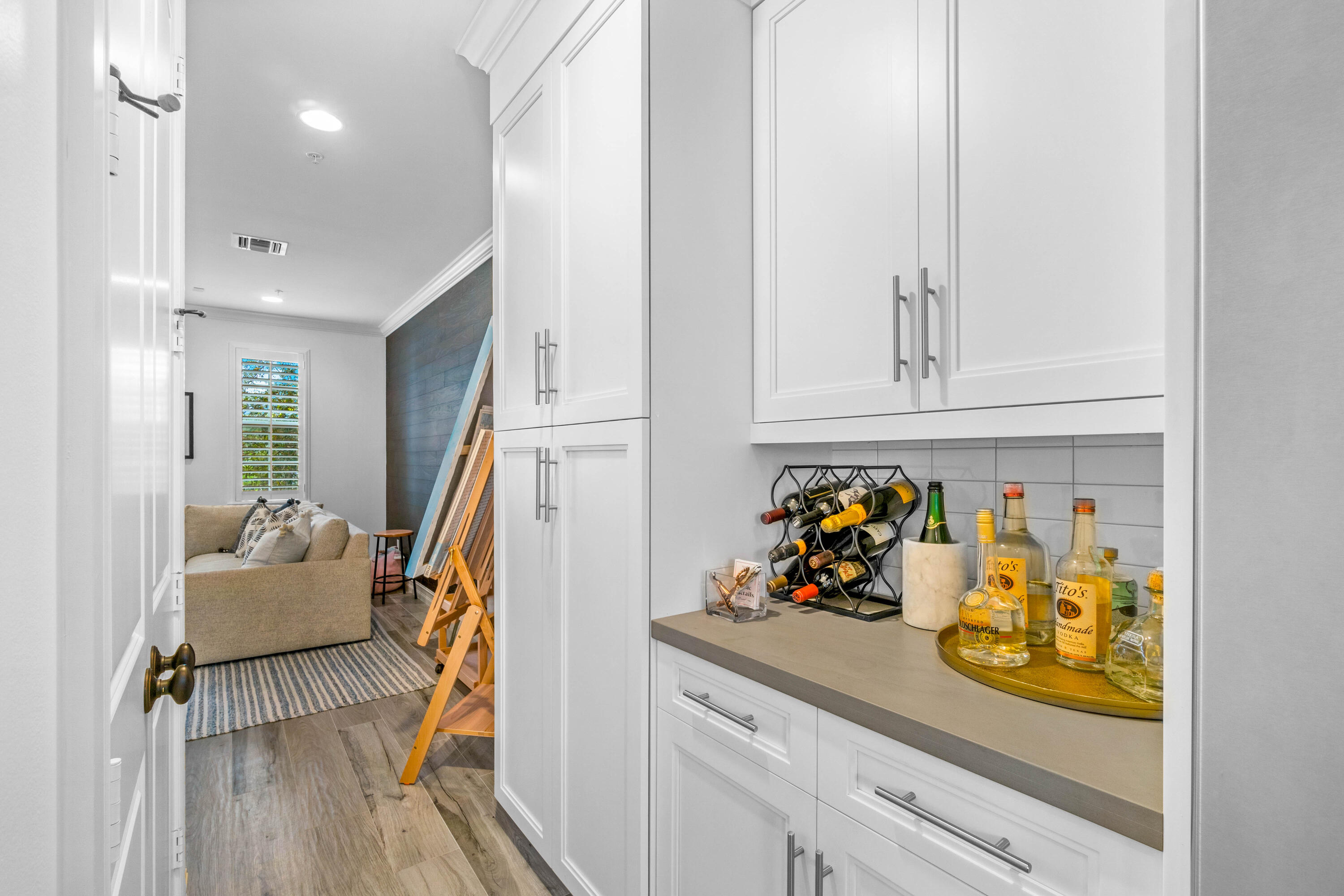 CANNERY ROW - Residential