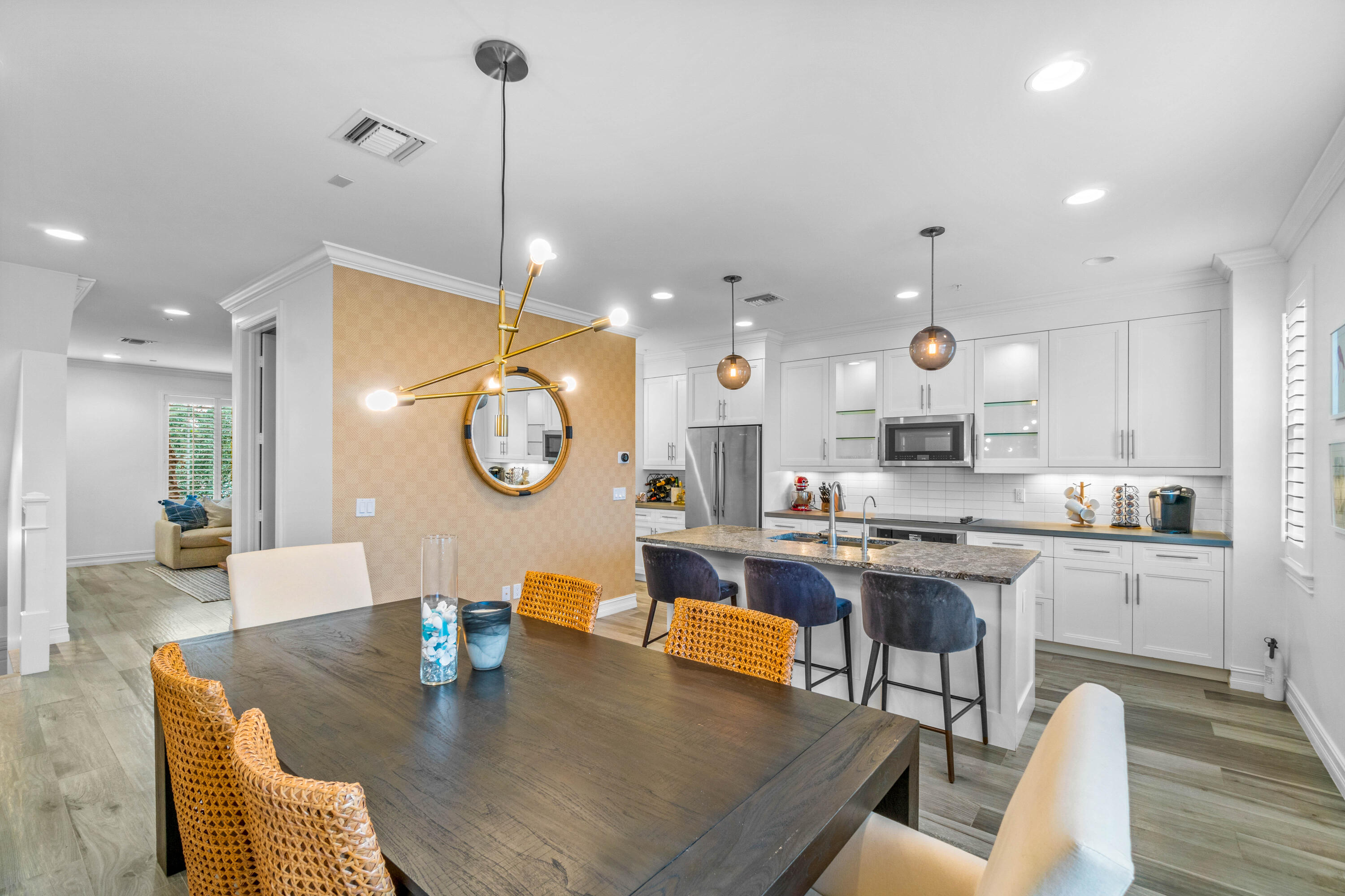 CANNERY ROW - Residential