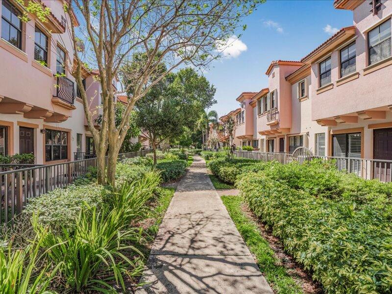 GRAND CYPRESS REPLAT - Residential