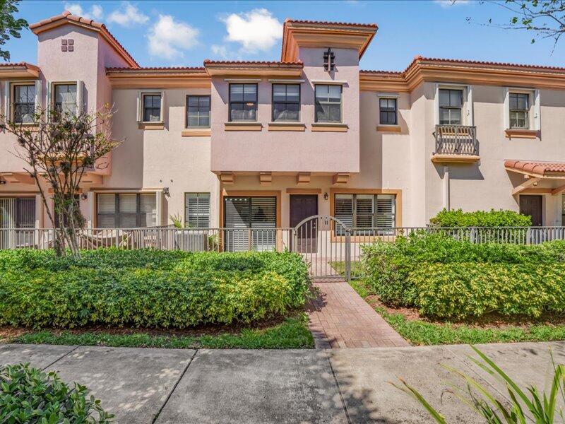 GRAND CYPRESS REPLAT - Residential