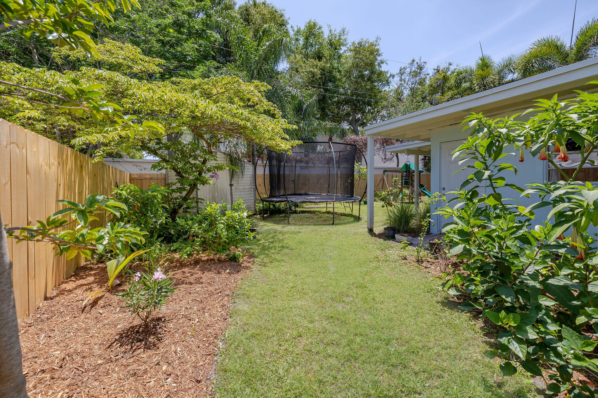 PALM BEACH SQUARE UNIT 4 - Residential