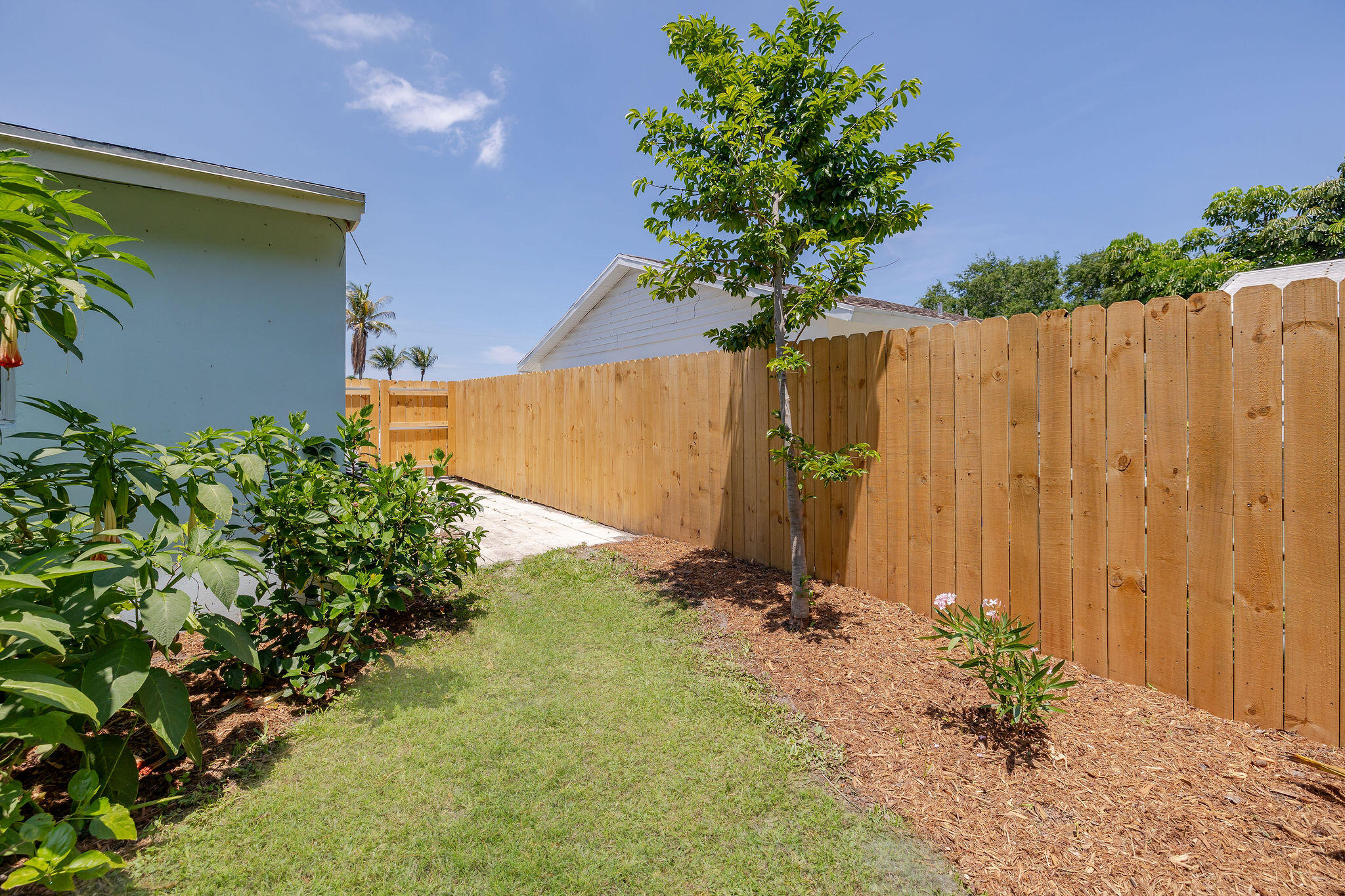 PALM BEACH SQUARE UNIT 4 - Residential