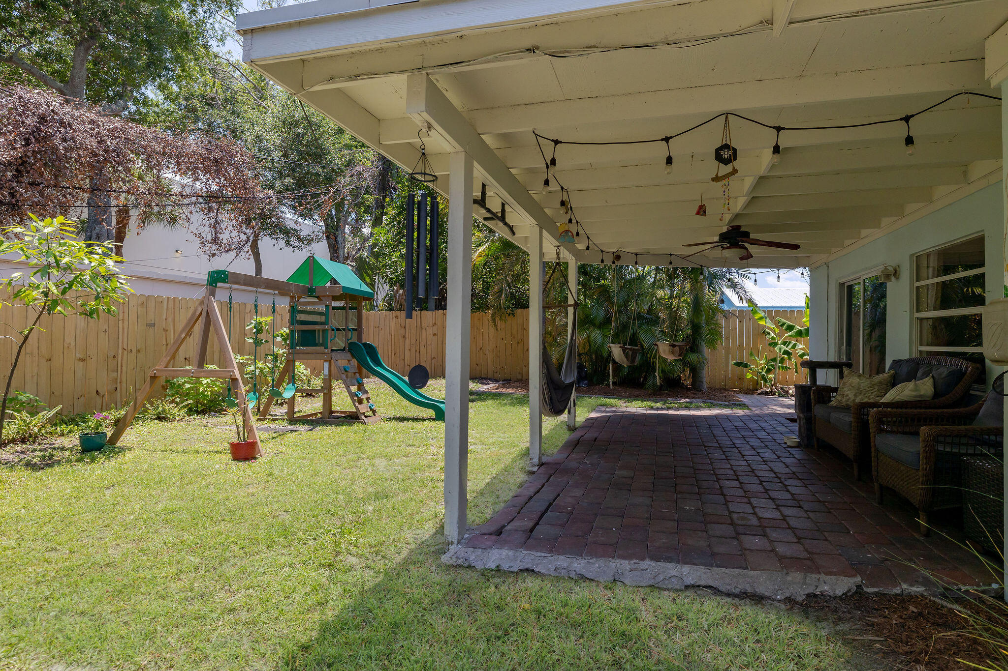 PALM BEACH SQUARE UNIT 4 - Residential