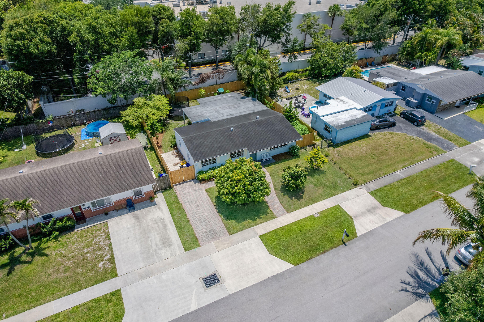 PALM BEACH SQUARE UNIT 4 - Residential